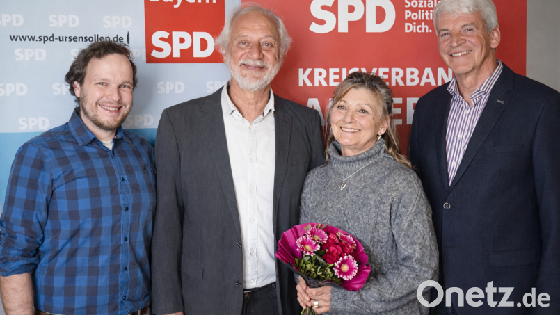 Daniel Reichenberger (Ortsvereinsvorsitzender, von links), Norbert Mitlmeier (Bürgermeisterkandidat), Petra Mitlmeier, und Michael Rischke (stellvertretender Landrat). Bild: Günther Amann