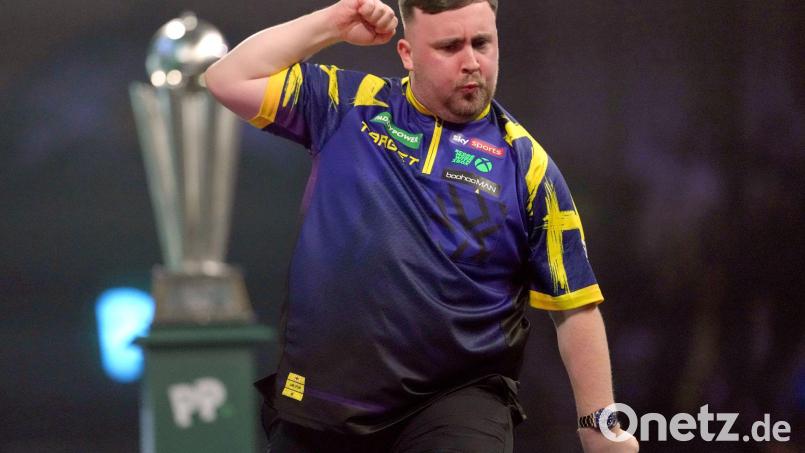 Littler bejubelt sein Finish von 170 Punkten. Bild: Dave Shopland/AP/dpa