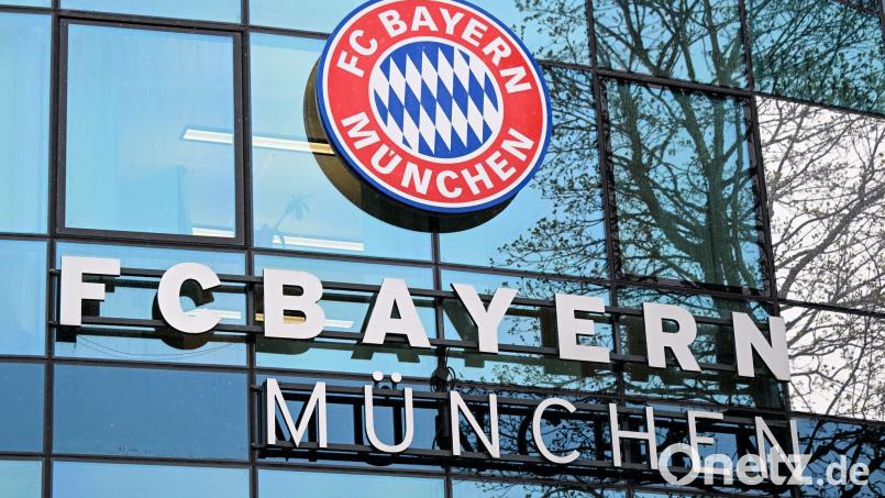 Der FC Bayern hat einen Teenager aus Afrika verpflichtet. (Symbolbild) Bild: Sven Hoppe/dpa