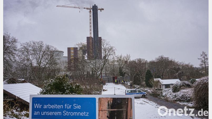 Nach einem Stromausfall arbeitet Stromnetz Berlin an der Wiederherstellung der Versorgung Bild: Michael Kappeler/dpa