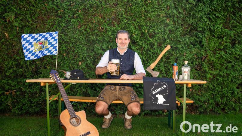 Der Musik-Kabarettist Vogelmayer tritt mit seinem neuen Programm "Lebensfreude" gleich zweimal in Gleiritsch auf. Bild: Bernd Schaffrath