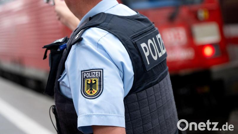 Keiner der 24 Passagiere wurde bei dem Unfall verletzt. (Symbolbild) Bild: Sven Hoppe/dpa