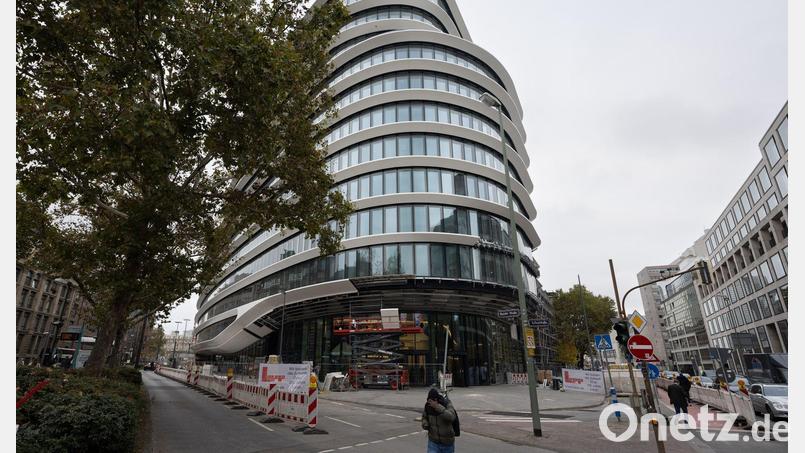 Nestlé ruft bestimmte Säuglingsnahrung zurück: Eltern sollen Produkte nicht mehr verwenden Bild: Boris Roessler/dpa