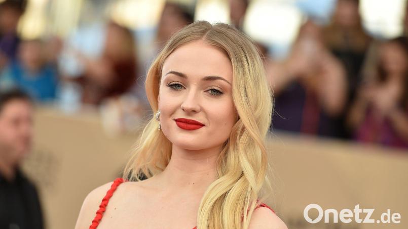 „Game of Thrones“-Star Sophie Turner spricht über ihre Probleme als arbeitende Mutter. Archivbild: Jordan Strauss/AP/dpa