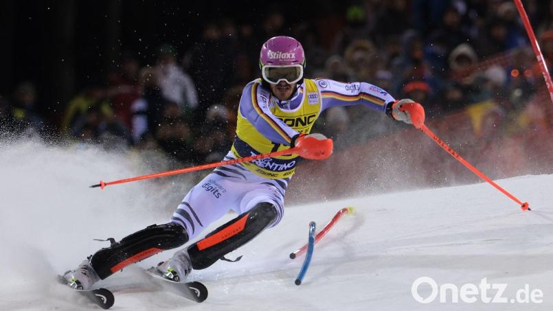 Linus Straßer belegte beim Nachtslalom in Madonna di Campiglio Rang 14. Bild: Roberto Tommasini/LiveMedia-IPA/ZUMA Press Wire/dpa