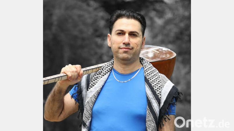 Der kurdische Sänger und Multiinstrumentalist Rezan Morad präsentiert am Samstag, 17. Januar, um 20 Uhr in der "Milchbar" in Weiden einen einzigartigen Abend voller orientalischer Klänge. Bild: Reza Muradi/exb