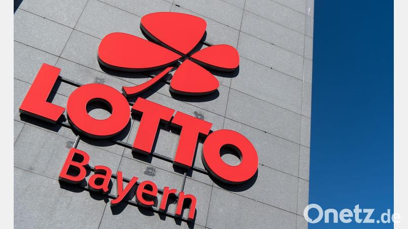 Die Hauptgewinne bei der Jahresendlotterie von Lotto Bayern gingen nach Niederbayern und Schwaben. (Symbolbild) Bild: Sven Hoppe/dpa