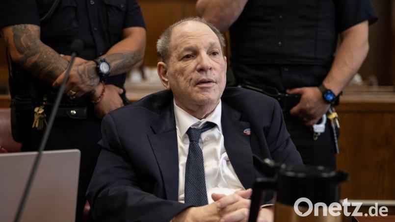 Ex-Filmmogul Harvey Weinstein bei einem Prozess in New York im Mai 2025. Bild: Yuki Iwamura/AP/dpa