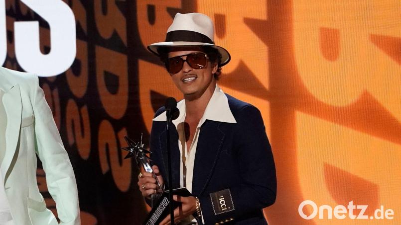 Bruno Mars spielt im Juni im Berliner Olympiastadion. (Archivbild) Bild: Chris Pizzello/Invision via AP/dpa