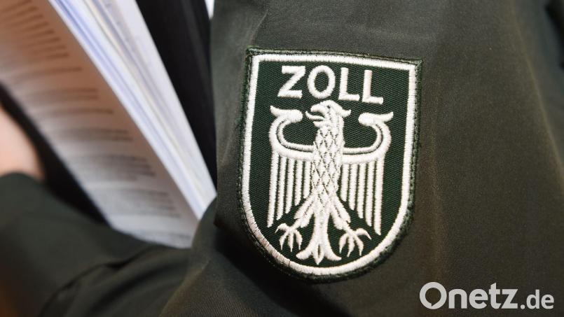 Das Gold wurde in einer Packung Instantnudeln von den Zöllnern am Münchner Flughafen gefunden. Symbolbild: Stefan Sauer/dpa-Zentralbild/dpa