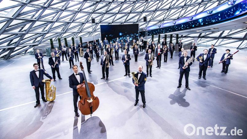 Das Polizeiorchester Bayern spielt in der Oberpfalzhalle Schwandorf ein Benefizkonzert zugunsten des Bruder-Gerhard-Hospizes. Bild: Tobias Epp