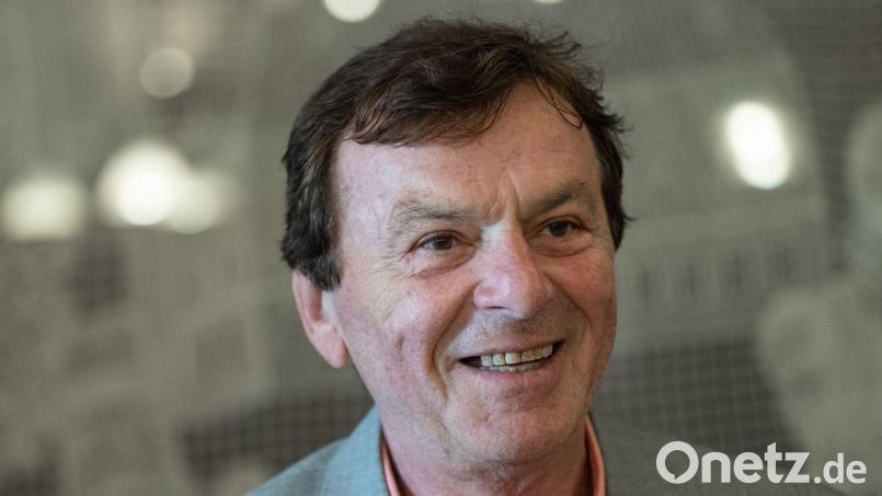 Der tschechische Schauspieler Pavel Travnicek ist vielen als Prinz in „Drei Haselnüsse für Aschenbrödel“ bekannt. Archivbild: Hendrik Schmidt/dpa