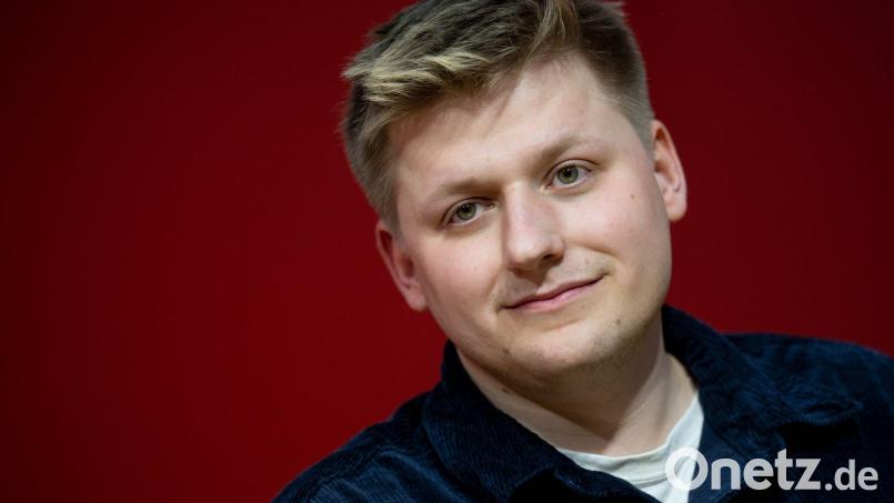 Das Statement von Sebastian Hotz alias „El Hotzo“ löste im Netz damals zahlreiche Reaktionen aus. (Archivbild) Bild: Hendrik Schmidt/dpa