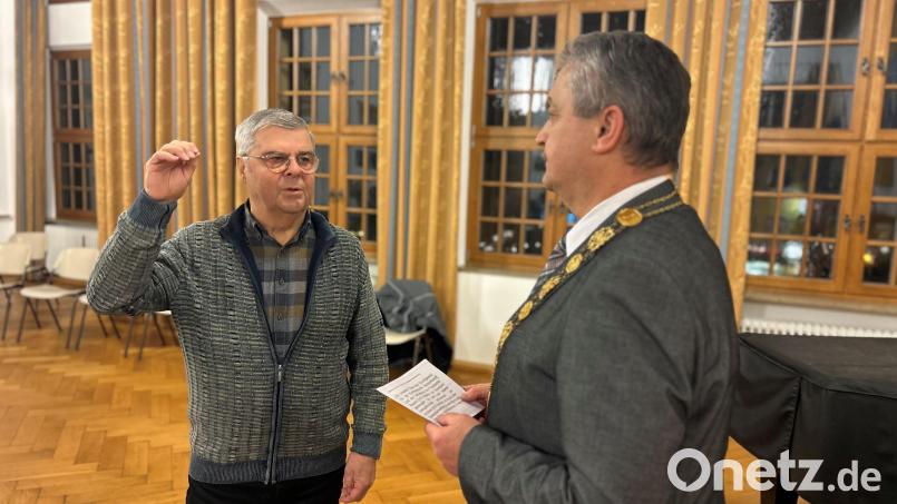 Reinhard Ibisch rückt für die Stadträtin Petra Reil (FDP/UW) in den Vohenstraußer Stadtrat nach. Am Donnerstag wird er in der Sitzung von Bürgermeister Andreas Wutzlhofer vereidigt. Bild: ck