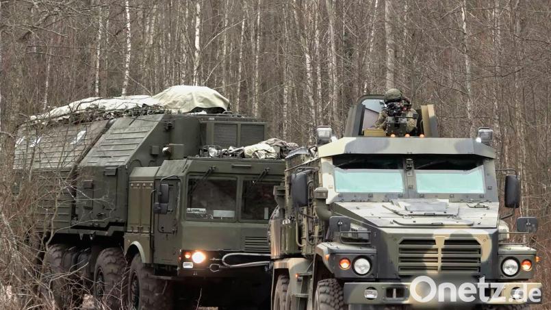 Russland hat zum zweiten Mal eine Oreschnik auf die Ukraine abgefeuert. (Archivbild) Bild: -/Russian Defense Ministry Press Service/AP/dpa