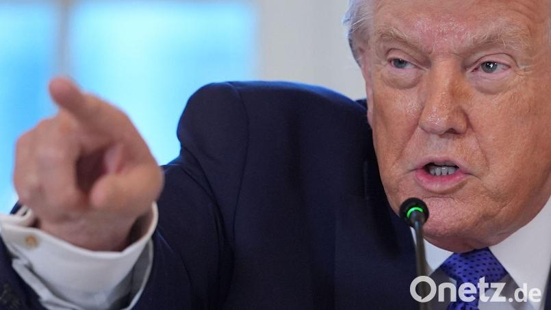 Hält an seinem Gebietsanspruch auf Grönland fest - US-Präsident Donald Trump. Bild: Evan Vucci/AP/dpa