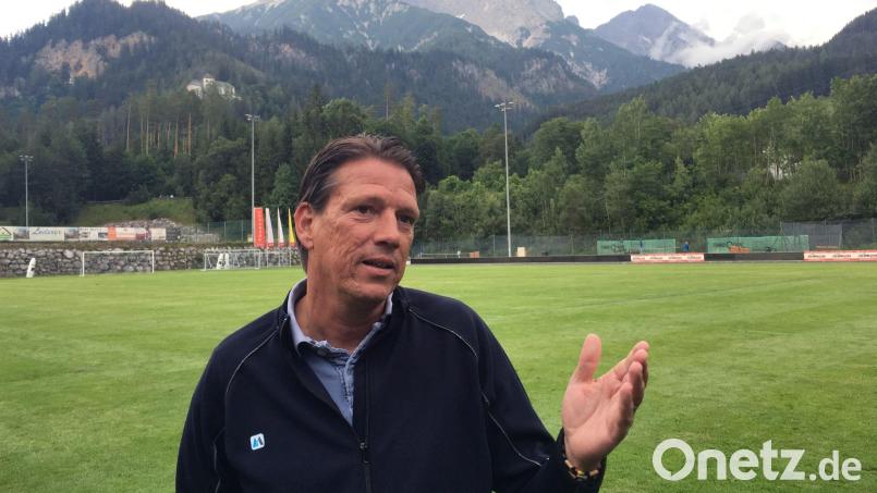 Ex-Nationalspieler Christian Ziege brauchte nach dem Tod seiner Frau einige Zeit, bis er in den Fußball zurückkehren konnte. (Archivbild) Bild: Martin Moravec/dpa