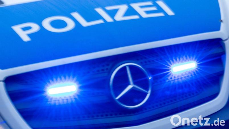 Am Wochenende ereigneten sich im Bereich der Polizeiinspektion Waldsassen vier witterungsbedingte Unfälle. Symbolbild: Jens Büttner/dpa