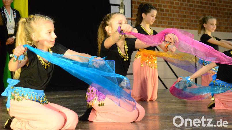"Drei Wünsche frei" heißt der Showtanz der Kindergarde Kohlberg-Röthenbach. Bild: Kunz
