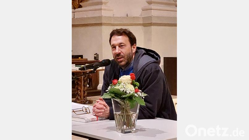 Autor Tobias Haberl im Gespräch mit dem Publikum. Bild: Hans Stelzl