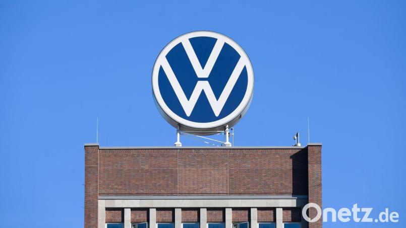 VW leidet unter Absatzschwund in den USA und China. (Symbolbild) Bild: Julian Stratenschulte/dpa