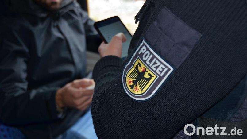 Symbolfoto Bundespolizei Streife Zug Personenkontrolle Symbolbild: Bundespolizei