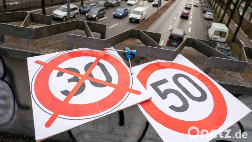 Die Umwelthilfe will juristisch gegen Tempo 50 am Mittleren Ring kämpfen. Bild: Peter Kneffel/dpa