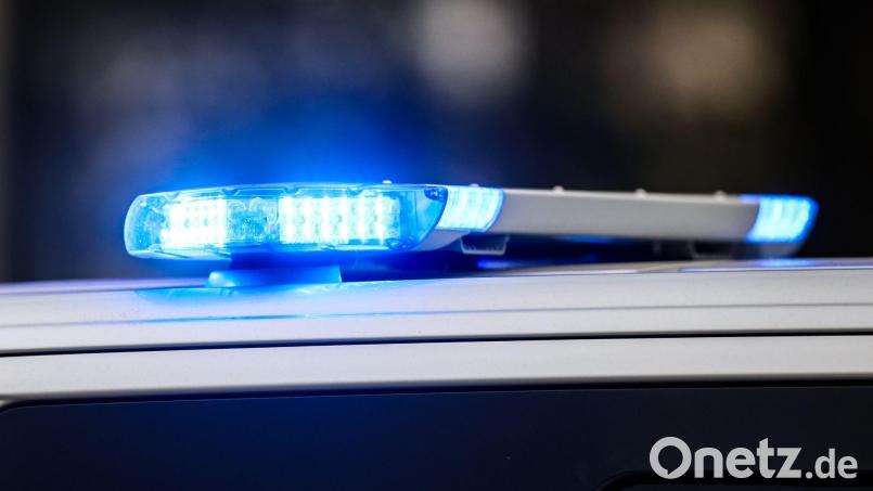 Bei einem Zusammenstoß wischen einem Auto und einer Trambahn wurde niemand verletzt. (Symbolbild) Bild: Christoph Reichwein/dpa