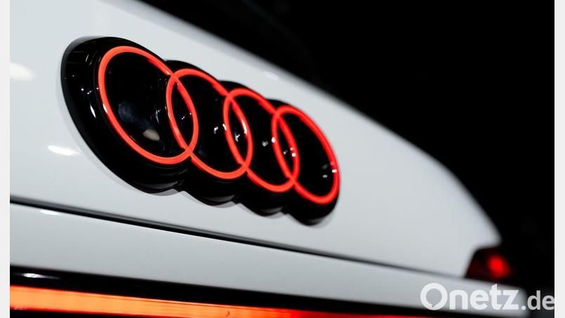 Audi hat 2025 weniger Autos verkauft, zum Jahresende geht die Tendenz aber nach oben. (Archivbild) Bild: Sven Hoppe/dpa