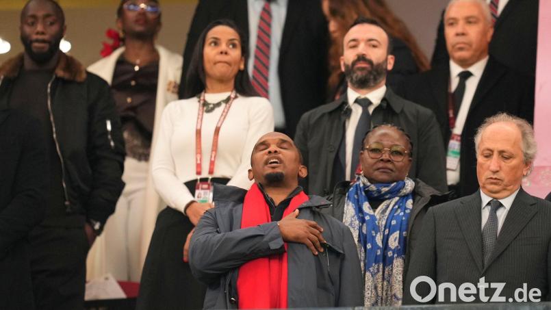 Samuel Eto'o wurde für vier Spiele gesperrt. (Archivbild) Bild: Mosa'ab Elshamy/AP/dpa