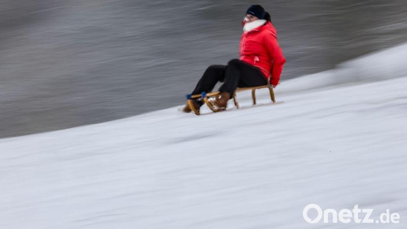 Vorbei ist der Winter noch nicht. Er legt nur eine Pause ein. Wetterexperte Andy Neumaier rät, sich einfach wieder über den Schnee zu freuen. Symbolbild: Thomas Warnack/dpa