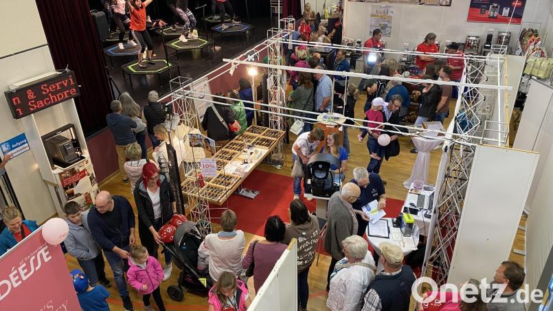 Mit seiner Mischung aus Aktion, Information und Familienevent soll das "Schaufenster Nabburg" auch 2026 in der Erfolgsspur bleiben - so planen es der TV 1880 und die Stadt Nabburg als Veranstalter. Archivbild: aub