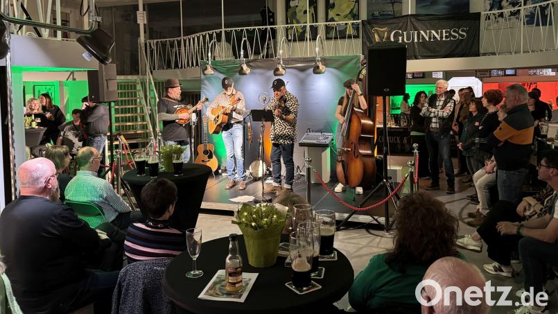 Zum St. Patrick's Day verwandelt sich das MAKkultur in einen irischen Pub mit Live-Musik. Bild: Florian Gelius/exb