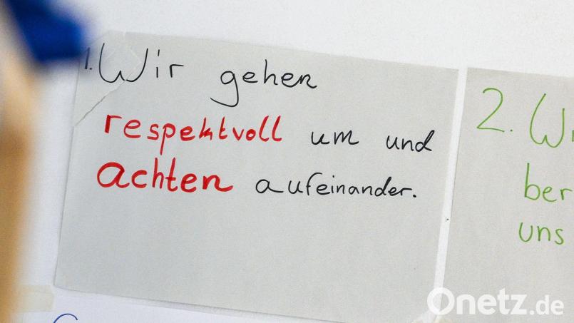 Ein Aktionstag im Mai soll den gesellschaftlichen Zusammenhalt feiern. (Symbolbild) Bild: Jens Kalaene/dpa