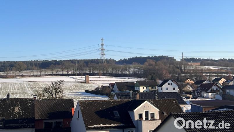 Der Blick von Schirmitz aus in Richtung Bechtsrieth. Bald könnten sich dort zwei 260 Meter hohe Windräder drehen. Bild: Ernst Lenk
