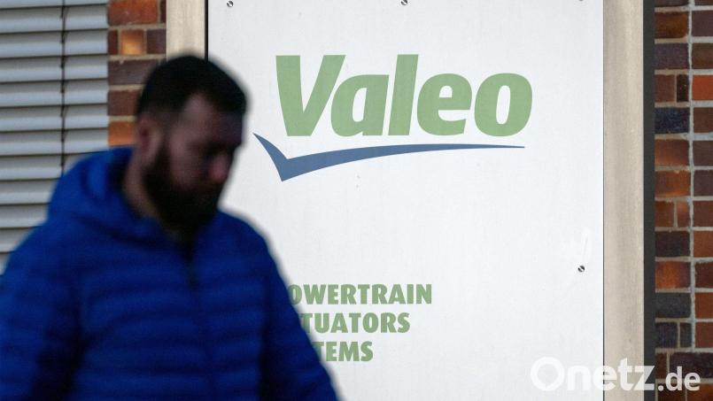 Der Automobilzulieferer Valeo baut an mehreren Standorten Stellen ab. Bild: Pia Bayer/dpa