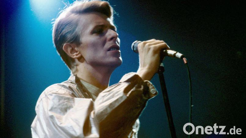 In der Doku erinnern sich Bandkollegen an David Bowie, hier bei einem Auftritt in der Frankfurter Festhalle im Jahr 1978. (Archivbild) Bild: -/dpa/WDR/ARTE/dpa