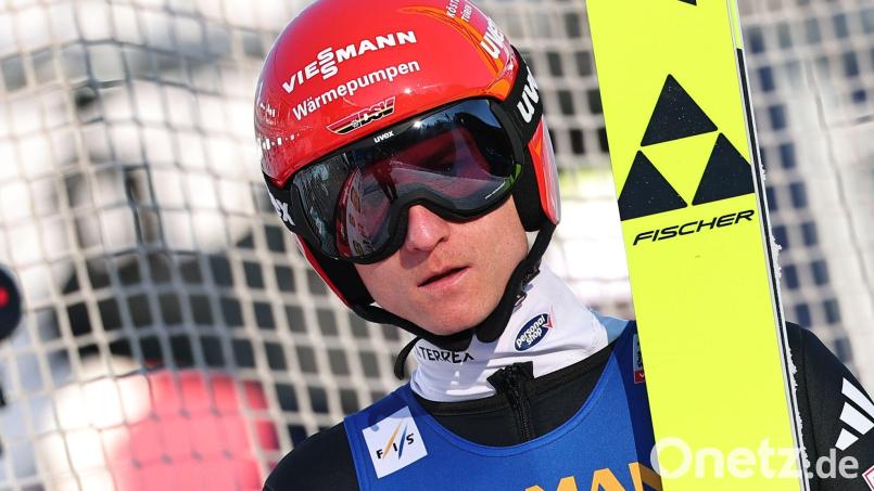 Karl Geiger hat kaum noch Chancen auf die Qualifikation für die Winterspiele. (Archivbild) Bild: Daniel Karmann/dpa