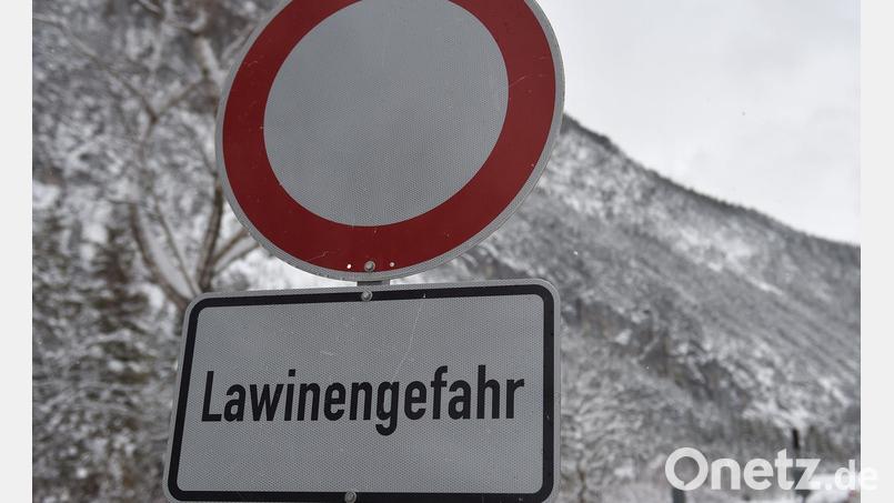 Mäßige Lawinengefahr besteht oberhalb von 1.600 Metern. (Symbolbild) Bild: Angelika Warmuth/dpa