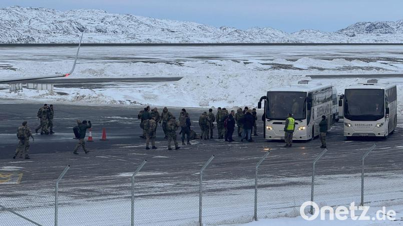 Erst am Freitag angekommen: Die Bundeswehr hat ihr Erkundungsteam aus Grönland wieder abgezogen. Bild: Julia Wäschenbach/dpa