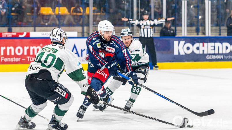 Luca Gläser und die Blue Devils Weiden haben auch das Spiel gegen die Bietigheim Steelers am Sonntagabend mir 1:3 verloren. Archivbild: Elke Englmaier