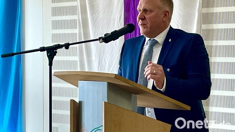 Marcus Eichenmüller sprach in seiner Rede unter anderem vom Verzeihen, der Fürsorge im menschlichen Miteinander und lobte die Jugend. Bild: Gerhard Krones