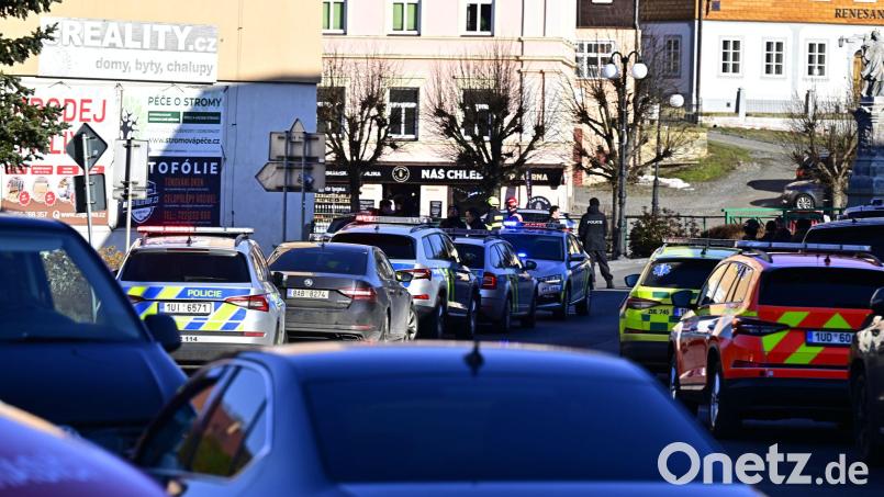 In einem Rathaus in Tschechien sind Schüsse gefallen. Bild: Hájek Ondøej/CTK/dpa