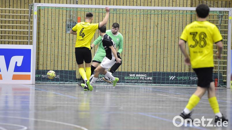 Die besten Momente beim Hallenturnier des ASV Haselmühl. Bild: Hubert Ziegler