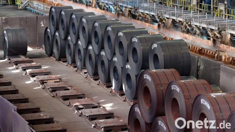 Die deutsche Industrie klagt sehr viel seltener über Materialmangel. (Archivbild) Bild: Soeren Stache/dpa-Zentralbild/dpa