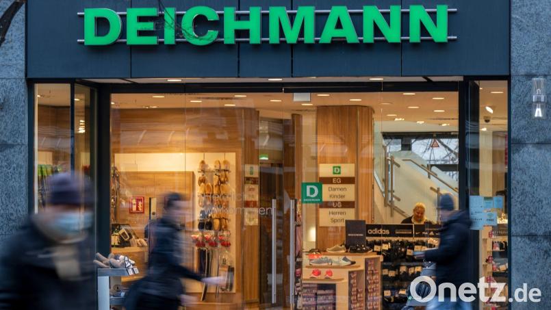 Schuhkartons stehen im Zentrum eines Rechtsstreits. (Archivbild) Bild: Monika Skolimowska/dpa