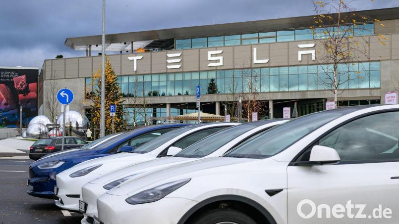 Deutsche Hersteller sind bei E-Autos am beliebtesten, die Marke Tesla hat einen Imageschaden erlitten. Bild: Patrick Pleul/dpa