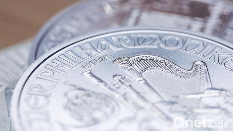 Die Preise für Silber und Gold steigen weiter. Bild: Fernando Gutierrez-Juarez/dpa