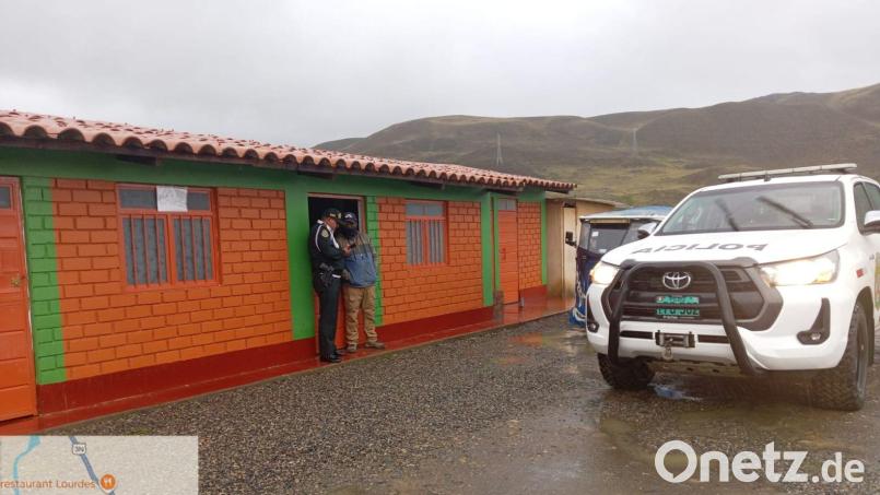 Laut lokalen Medienberichten hatte sich der junge Mann während eines plötzlichen Unwetters in ein Zelt zurückgezogen und wurde dabei offenbar von einem Blitz getroffen. Bild: ---/Policía de Turismo de Huaraz/dpa