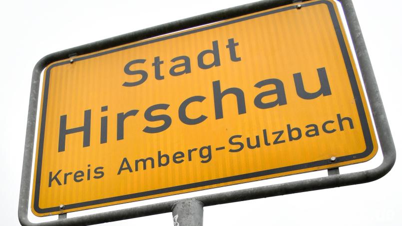 Hirschau bekommt nicht nur neue Stadträte, sondern auch einen neuen Chef oder eine neue Chefn im Rathaus. Bild: Petra Hartl